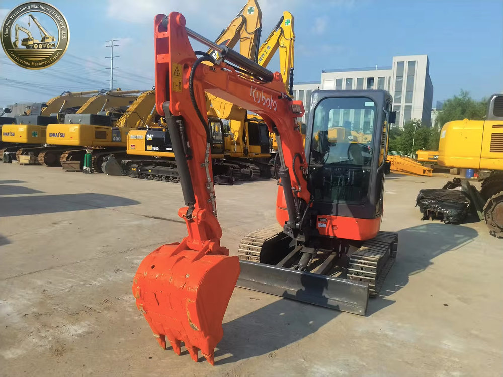 Farming Japan - Used Kubota U35 Mini Excavator 3.5